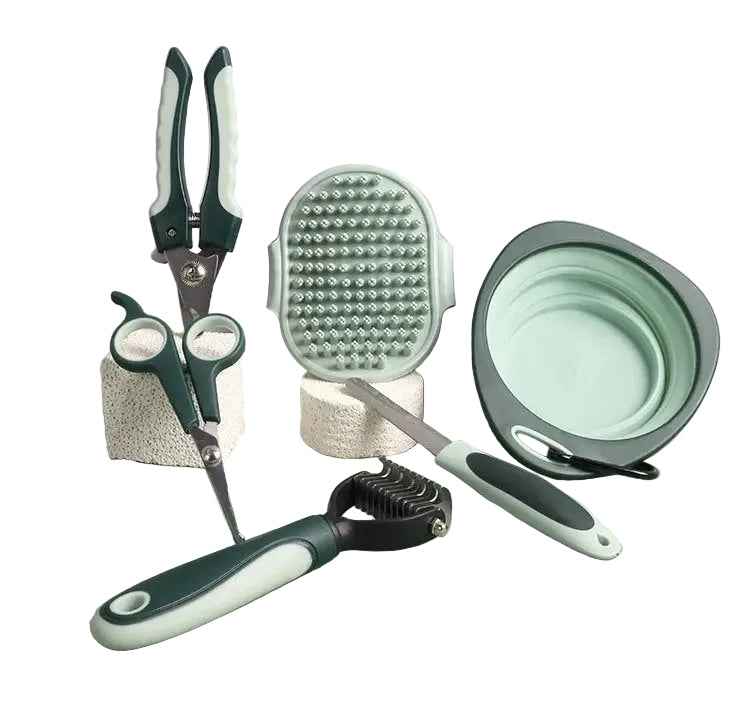 8-Piece Travel Cat Grooming Kit - Luxe Whiskers